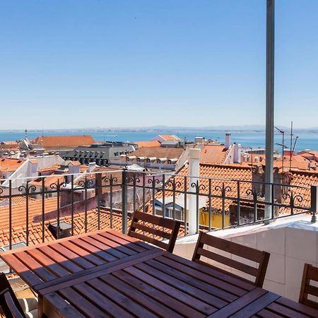Amazing Rooftop Terrace With River And Historic City View 4 Bedrooms 4 Bathrooms Ac 19Th Century Building Chiado Lisbon Bagian luar foto