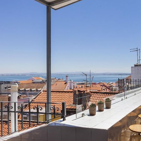 Amazing Rooftop Terrace With River And Historic City View 4 Bedrooms 4 Bathrooms Ac 19Th Century Building Chiado Lisbon Bagian luar foto