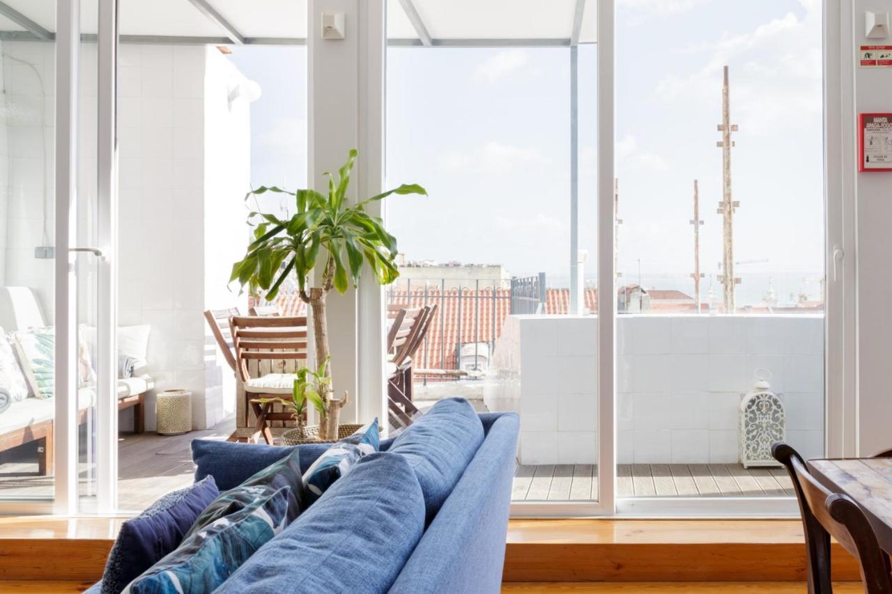 Amazing Rooftop Terrace With River And Historic City View 4 Bedrooms 4 Bathrooms Ac 19Th Century Building Chiado Lisbon Bagian luar foto