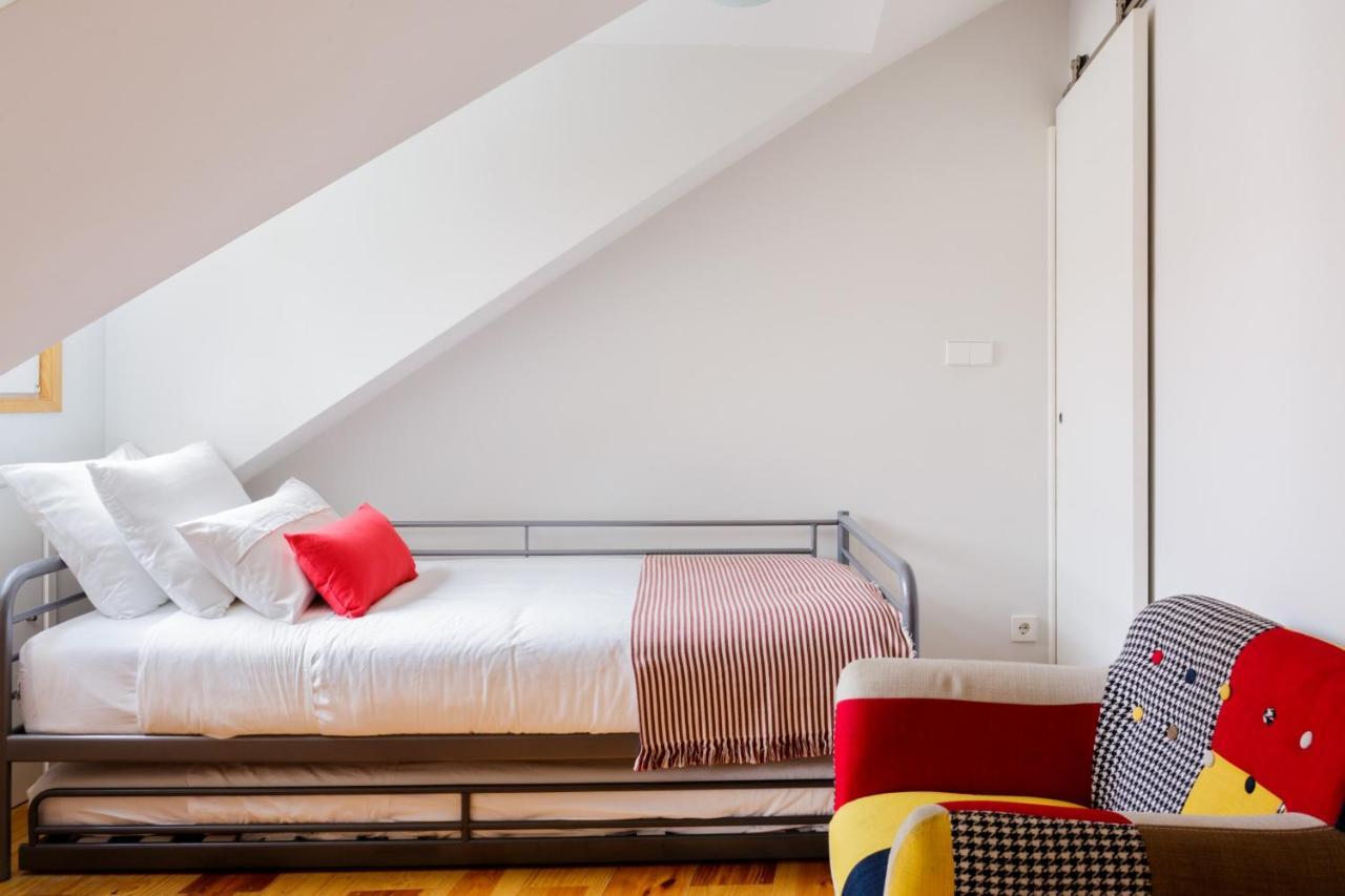 Amazing Rooftop Terrace With River And Historic City View 4 Bedrooms 4 Bathrooms Ac 19Th Century Building Chiado Lisbon Bagian luar foto