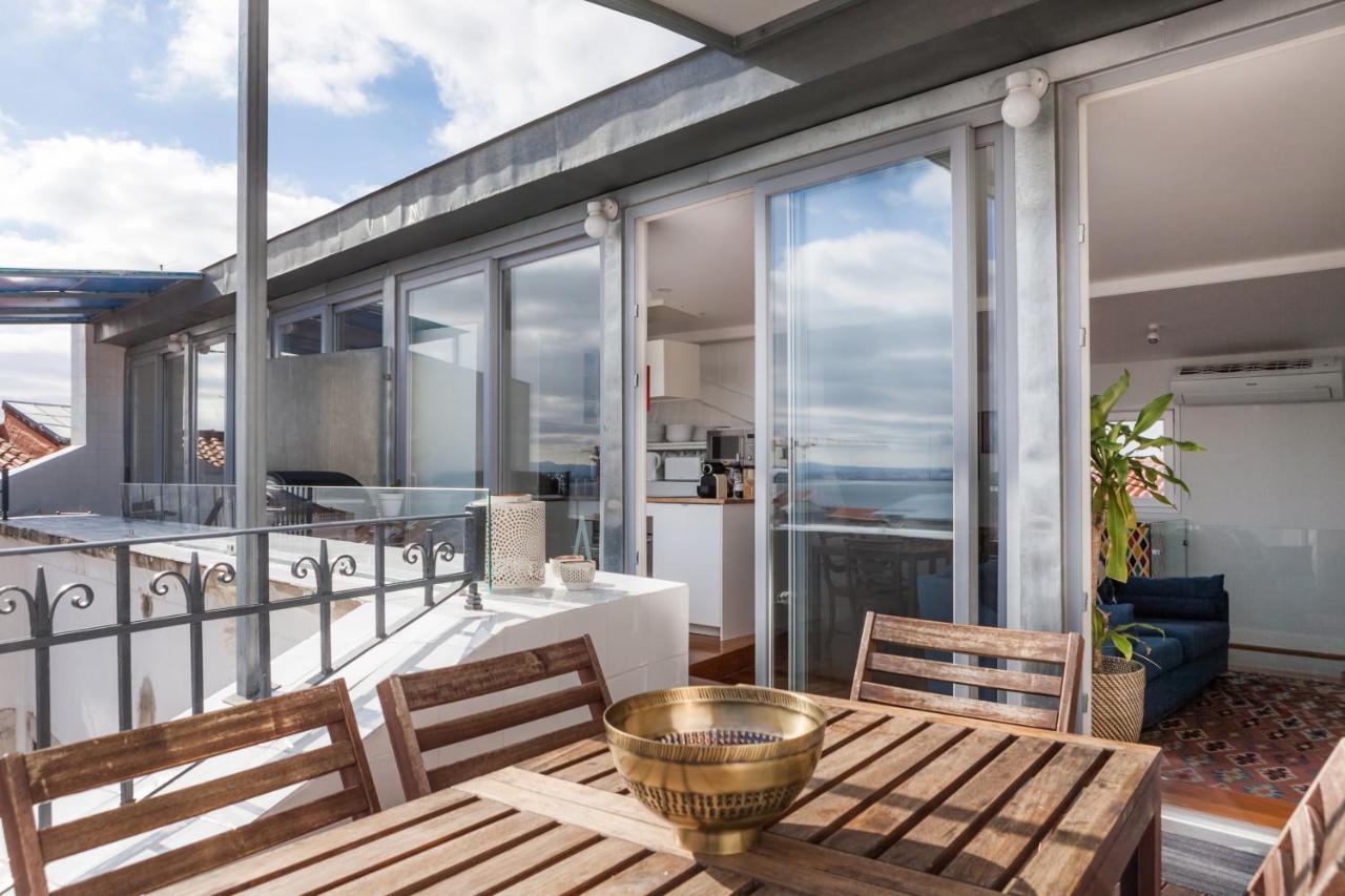 Amazing Rooftop Terrace With River And Historic City View 4 Bedrooms 4 Bathrooms Ac 19Th Century Building Chiado Lisbon Bagian luar foto