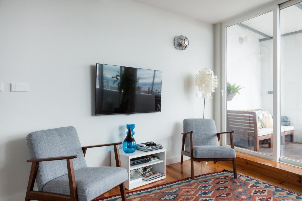 Amazing Rooftop Terrace With River And Historic City View 4 Bedrooms 4 Bathrooms Ac 19Th Century Building Chiado Lisbon Bagian luar foto