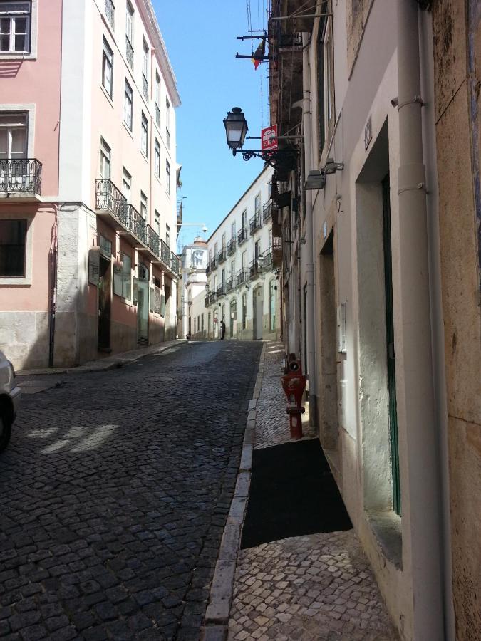 Amazing Rooftop Terrace With River And Historic City View 4 Bedrooms 4 Bathrooms Ac 19Th Century Building Chiado Lisbon Bagian luar foto