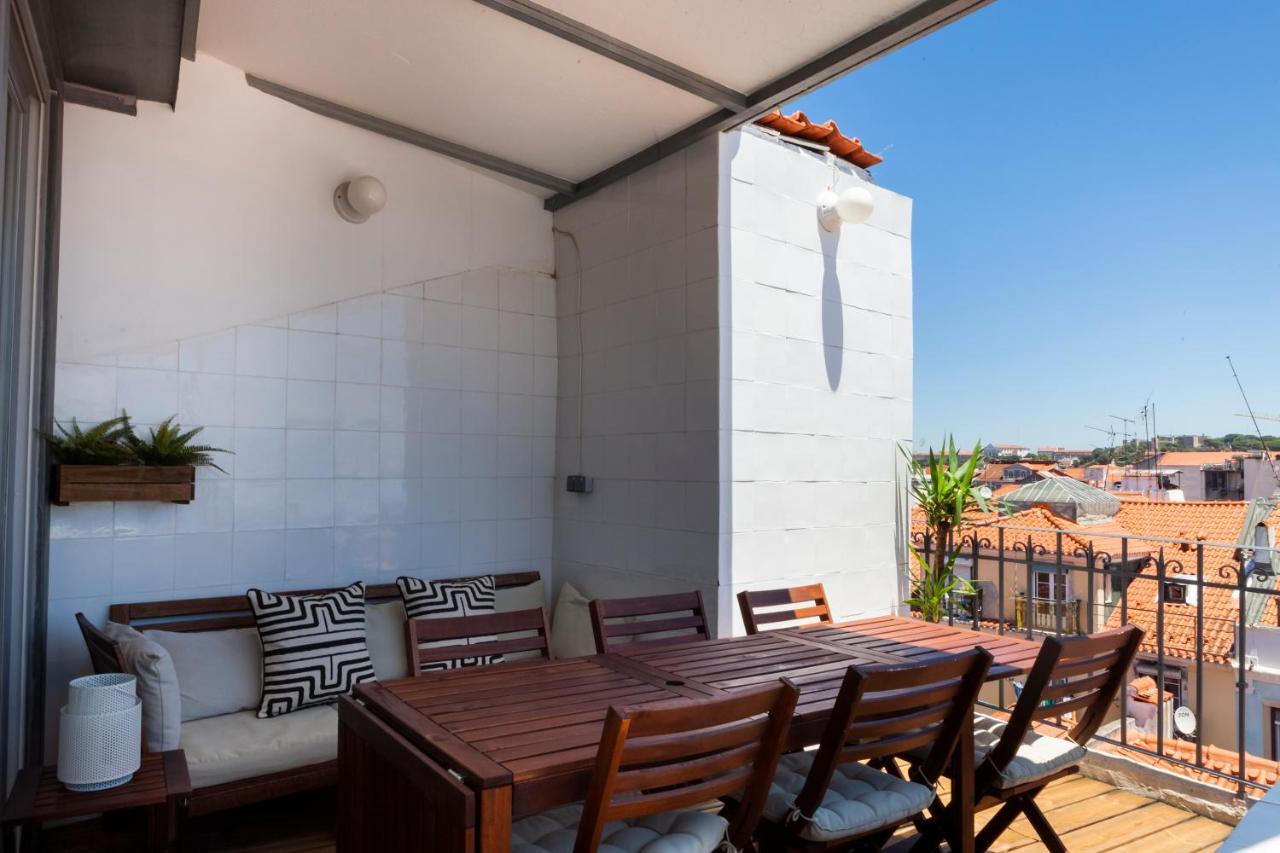 Amazing Rooftop Terrace With River And Historic City View 4 Bedrooms 4 Bathrooms Ac 19Th Century Building Chiado Lisbon Bagian luar foto